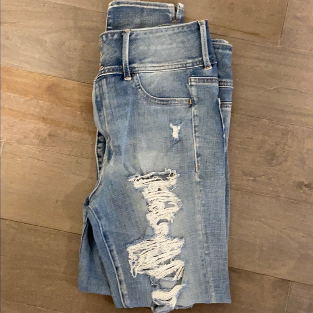 American Eagle ripped jeans